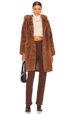 APPARIS Celina 3 Faux Fur Coat Camel
