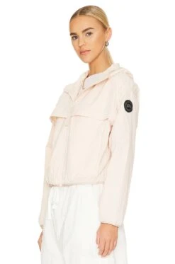 Canada Goose Sinclair Jacket Dune -FREE PEOPLE || Nike || Steve Madden Sales Store CANA WO152 V4