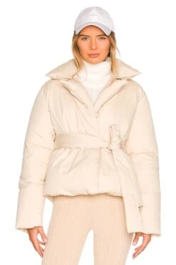 Weyes Puffer Jacket Ivory