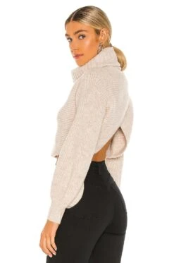 X REVOLVE Safia Peek A Boo Crop Ivory -FREE PEOPLE || Nike || Steve Madden Sales Store MELR WK5 V1