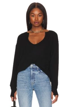 Spence V-neck Pullover Black