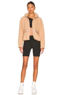 Nike 7in Short Black & White -FREE PEOPLE || Nike || Steve Madden Sales Store NIKR WF106 V4